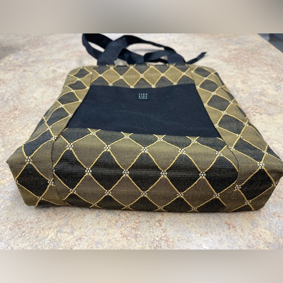 Lisa Lill Reversible Studio Bag- NEW- Black and Gold or Black and Fushsia - Picture 6 of 9